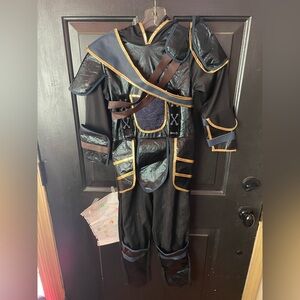 Kids Heroic Black and Gold Ninja Costume Size 7-8.